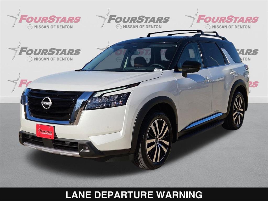 new 2025 Nissan Pathfinder car, priced at $44,317