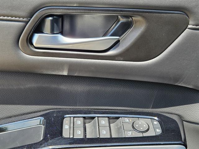 new 2025 Nissan Pathfinder car, priced at $44,314