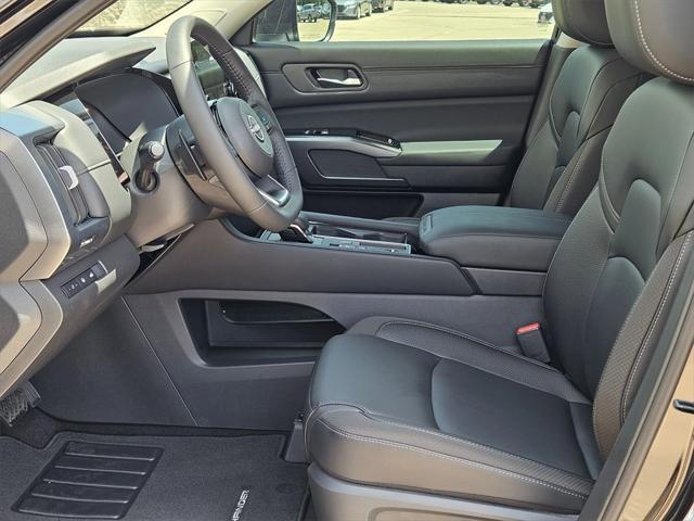 new 2025 Nissan Pathfinder car, priced at $44,314