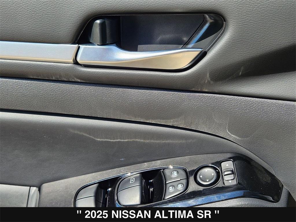 new 2025 Nissan Altima car, priced at $31,580
