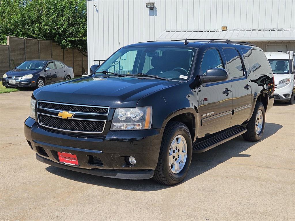 used 2014 Chevrolet Suburban car, priced at $14,125