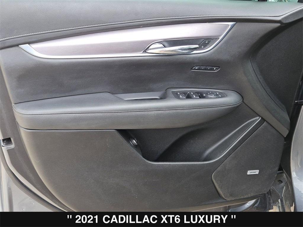 used 2021 Cadillac XT6 car, priced at $23,653