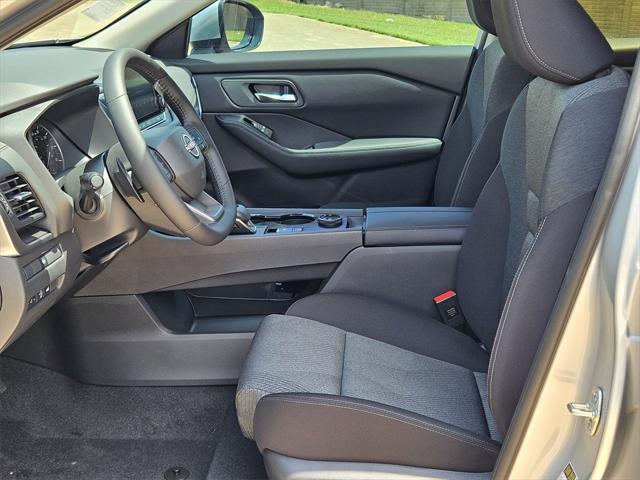new 2025 Nissan Rogue car, priced at $32,176
