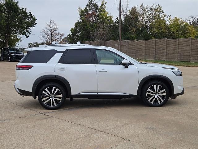 new 2025 Nissan Pathfinder car, priced at $49,128