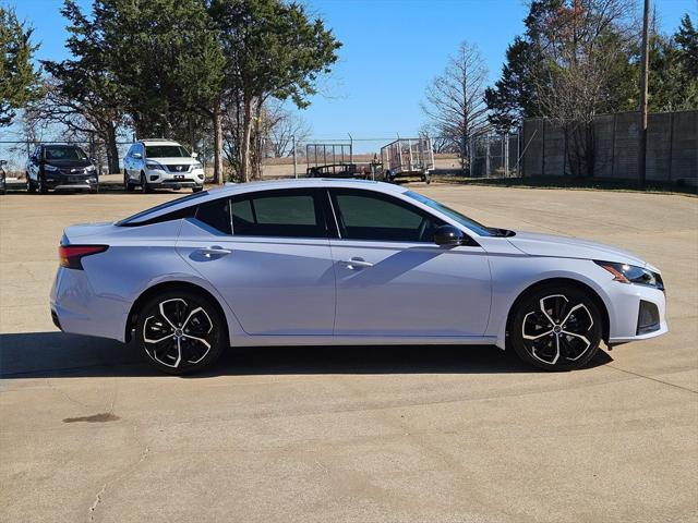 new 2025 Nissan Altima car, priced at $30,113