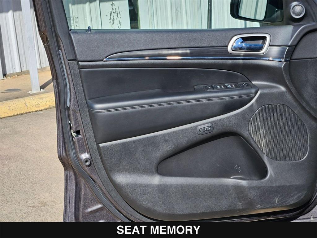 used 2021 Jeep Grand Cherokee car, priced at $23,368