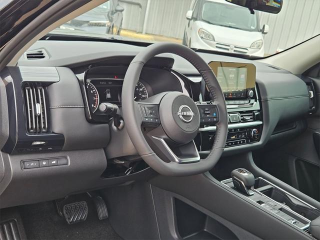 new 2025 Nissan Pathfinder car, priced at $39,269