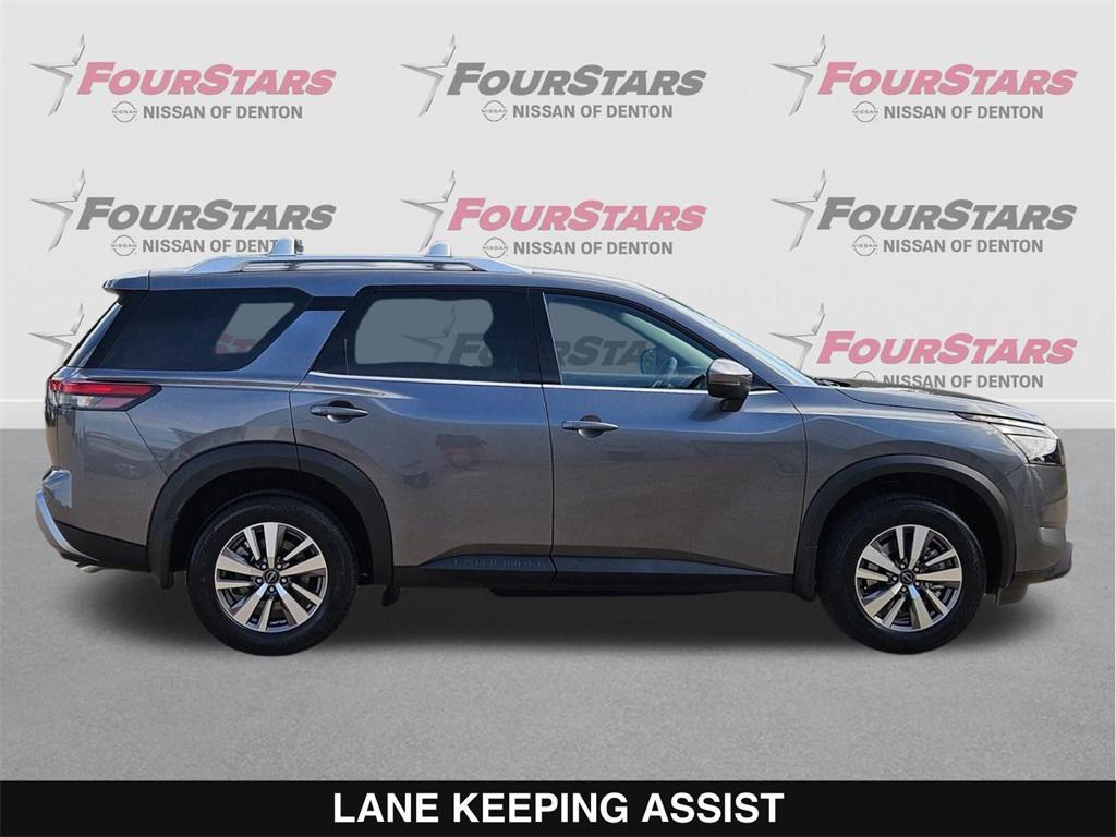 new 2025 Nissan Pathfinder car, priced at $37,105