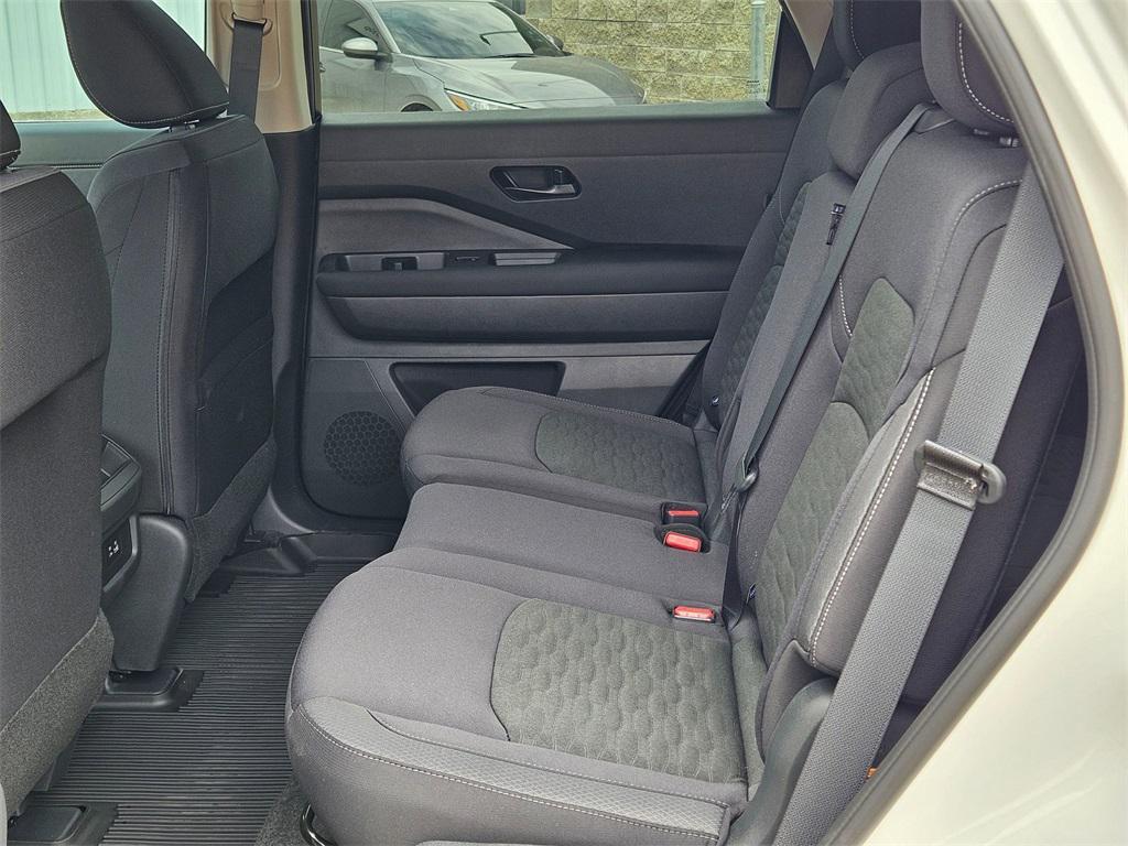 new 2025 Nissan Pathfinder car, priced at $37,639