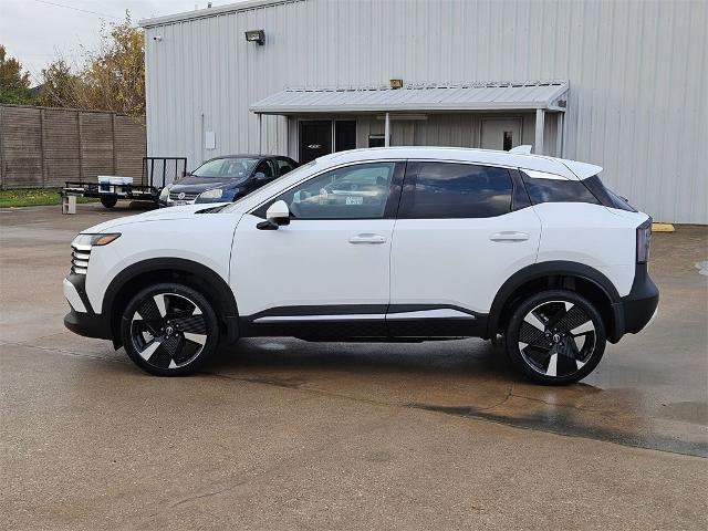 new 2025 Nissan Kicks car, priced at $29,304