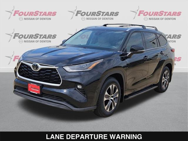 used 2021 Toyota Highlander car, priced at $30,531
