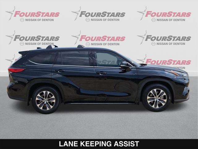 used 2021 Toyota Highlander car, priced at $30,531