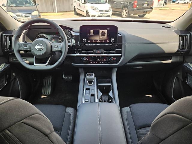 new 2025 Nissan Pathfinder car, priced at $39,776