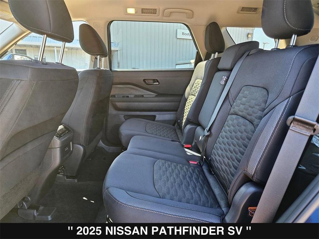 new 2025 Nissan Pathfinder car, priced at $34,377