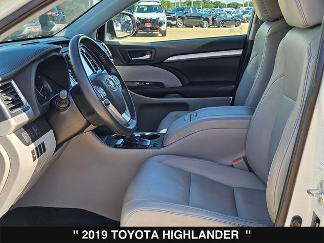 used 2019 Toyota Highlander car, priced at $26,985