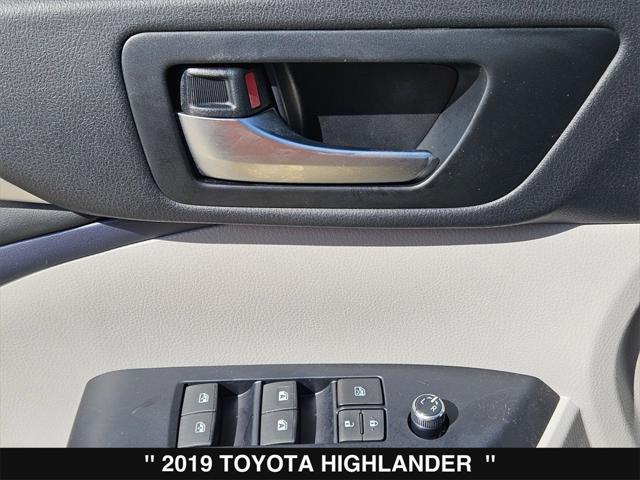 used 2019 Toyota Highlander car, priced at $26,985