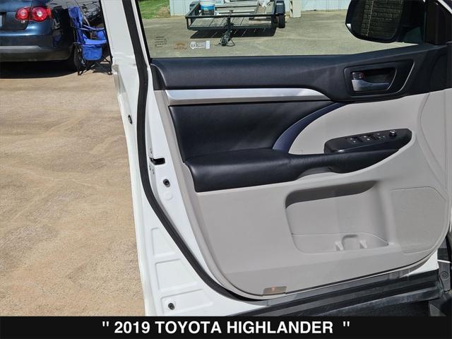 used 2019 Toyota Highlander car, priced at $26,985