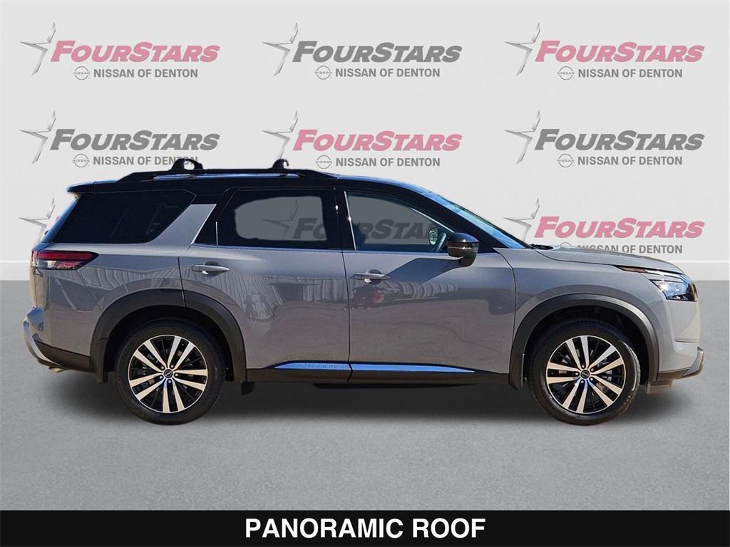 new 2025 Nissan Pathfinder car, priced at $45,424