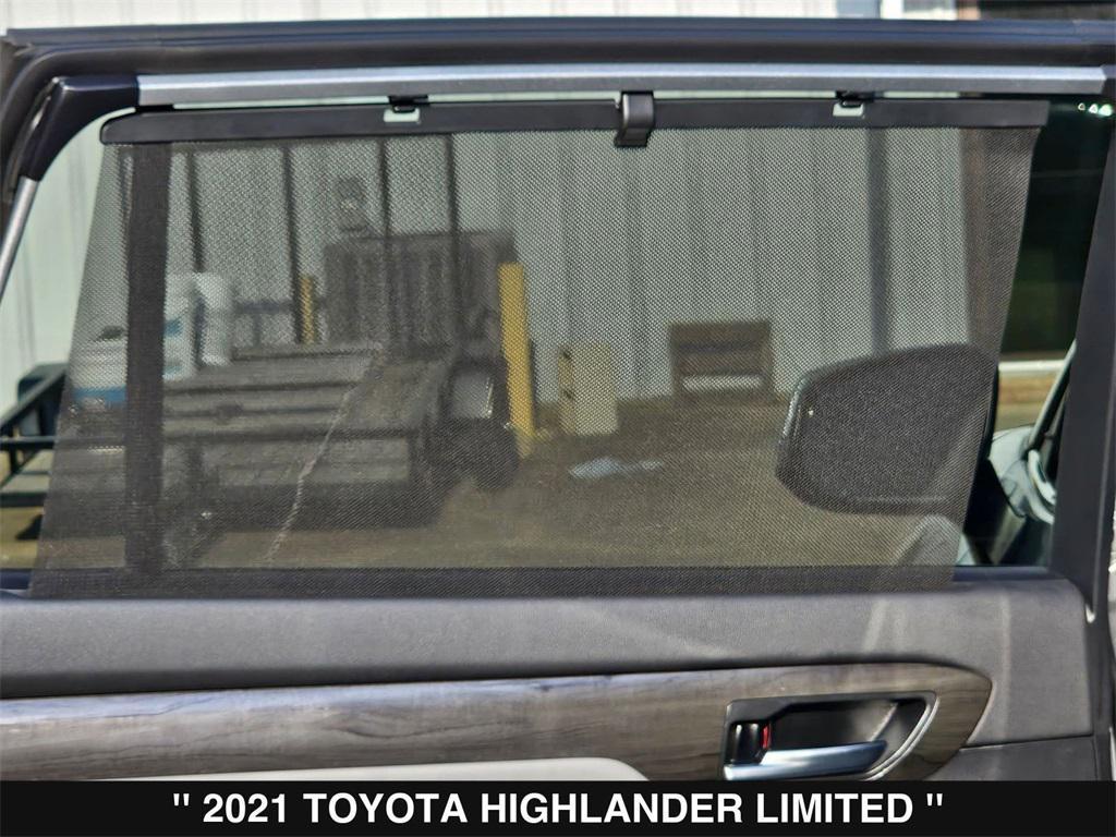 used 2021 Toyota Highlander car, priced at $28,494