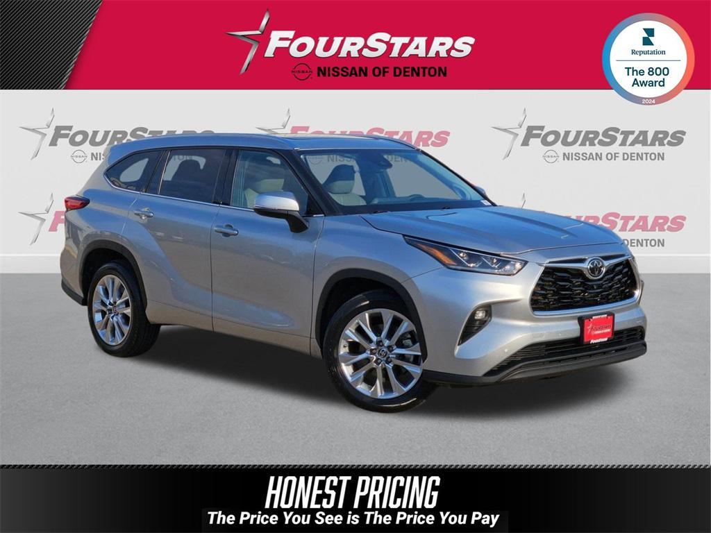 used 2021 Toyota Highlander car, priced at $28,494