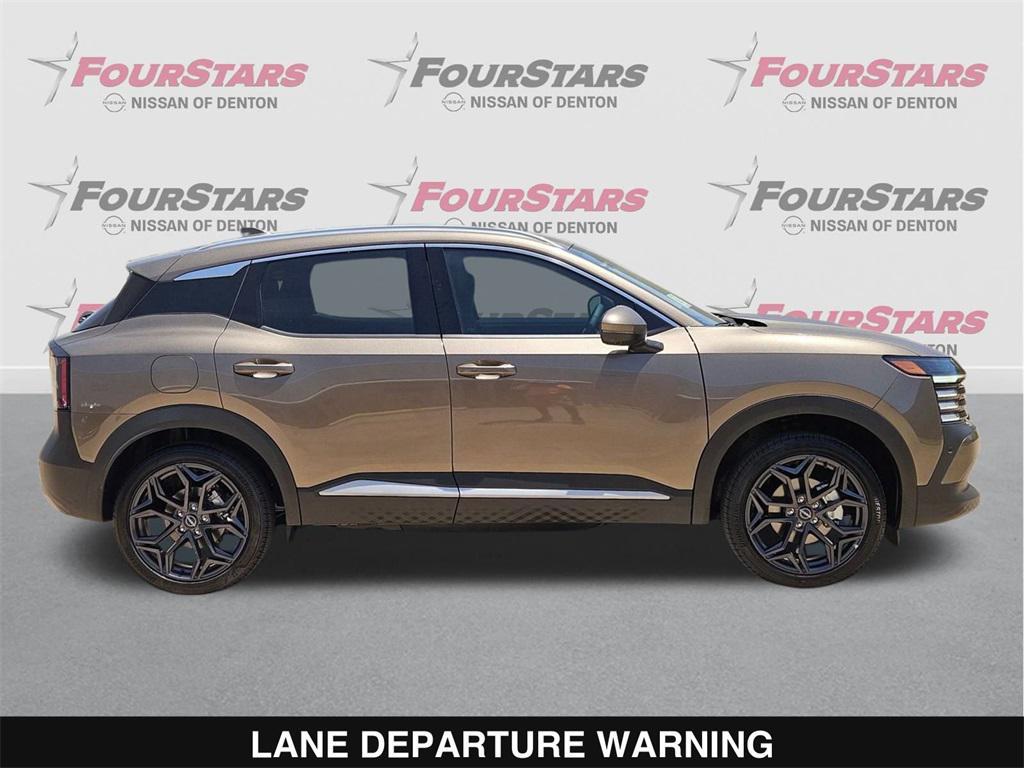 new 2025 Nissan Kicks car, priced at $29,585