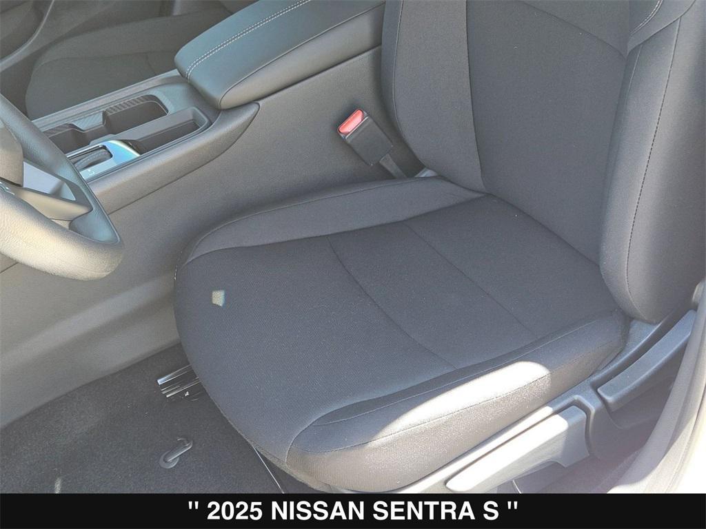 new 2025 Nissan Sentra car, priced at $21,225