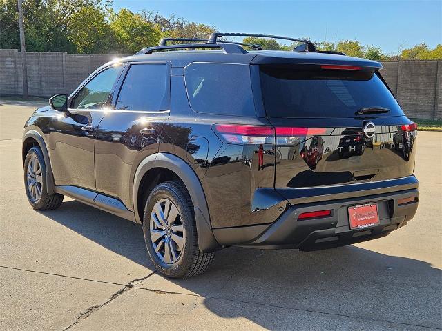 new 2025 Nissan Pathfinder car, priced at $38,606