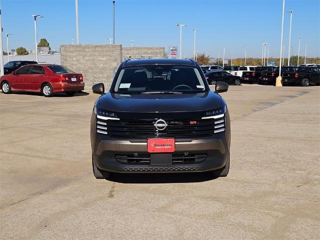 new 2025 Nissan Kicks car, priced at $30,926