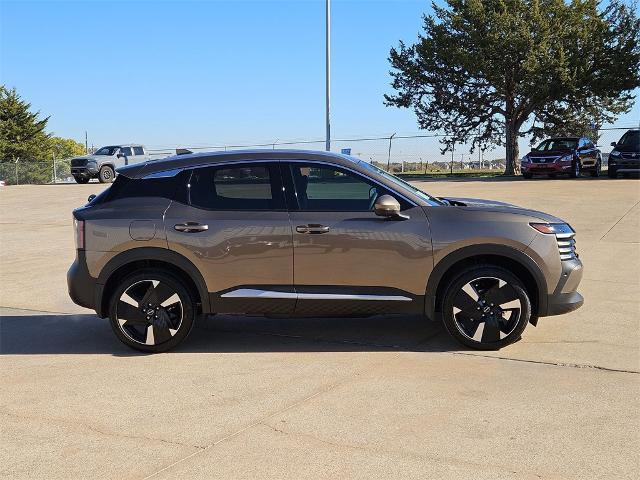 new 2025 Nissan Kicks car, priced at $30,926