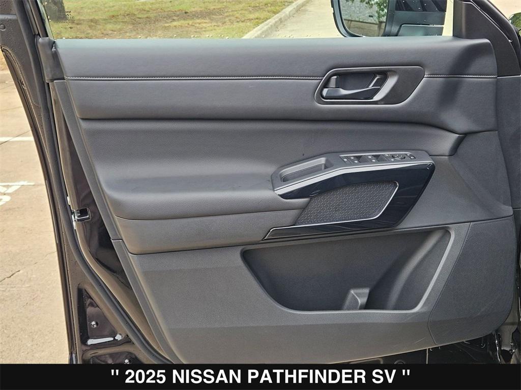 new 2025 Nissan Pathfinder car, priced at $33,202