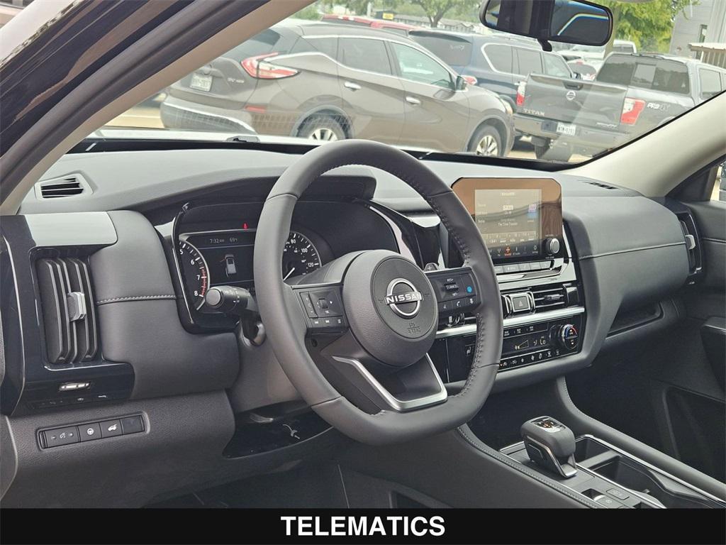 new 2025 Nissan Pathfinder car, priced at $33,202
