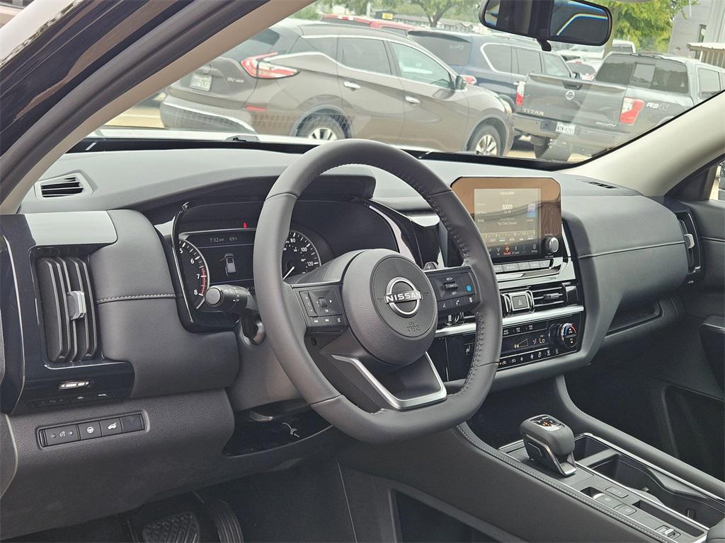 new 2025 Nissan Pathfinder car, priced at $34,461