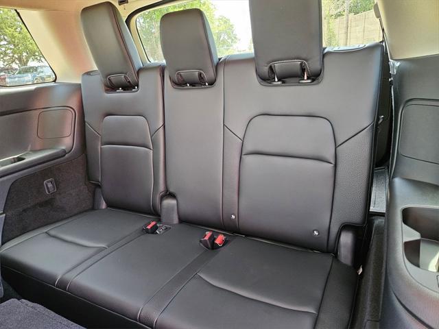 new 2025 Nissan Pathfinder car, priced at $44,119