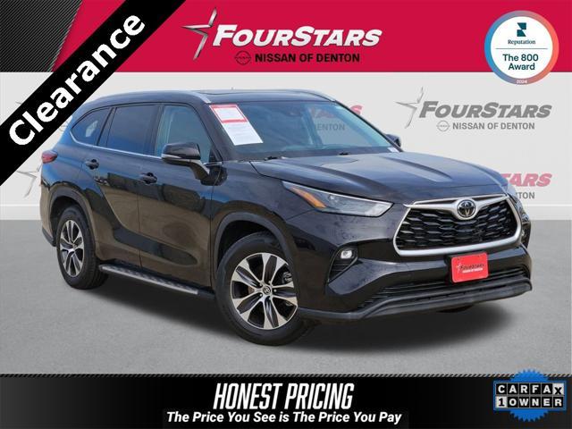 used 2022 Toyota Highlander car, priced at $32,995