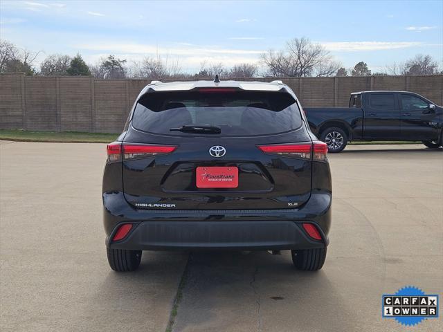 used 2022 Toyota Highlander car, priced at $32,995