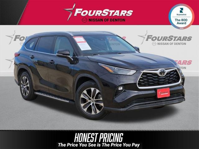 used 2022 Toyota Highlander car, priced at $33,750