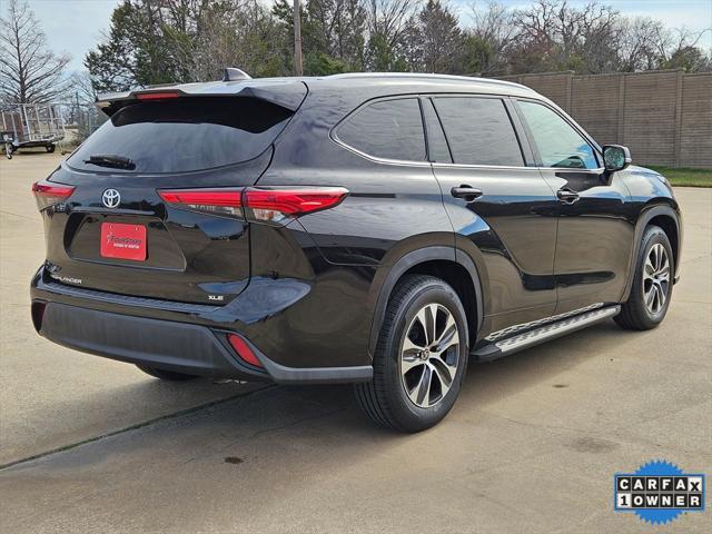 used 2022 Toyota Highlander car, priced at $32,995