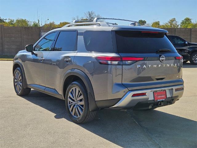 new 2025 Nissan Pathfinder car, priced at $43,821