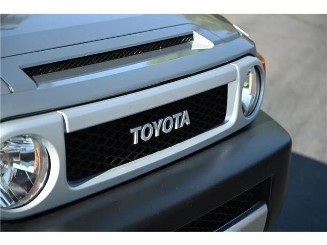 used 2012 Toyota FJ Cruiser car, priced at $25,888