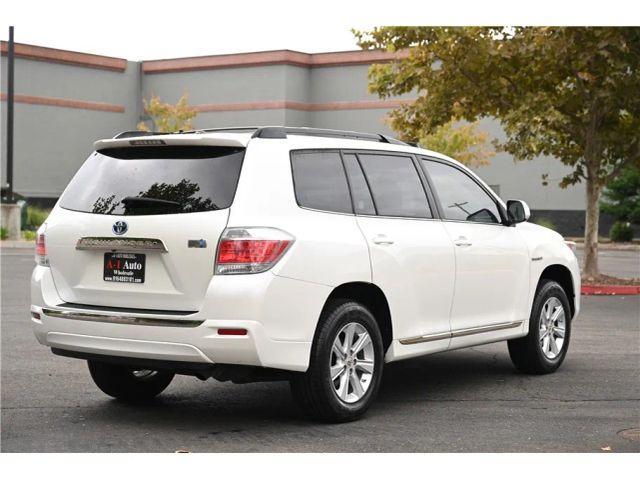 used 2012 Toyota Highlander Hybrid car, priced at $14,994