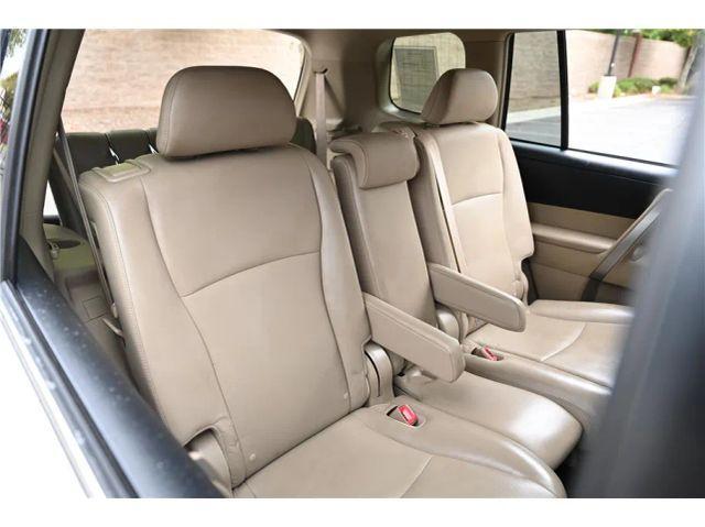 used 2012 Toyota Highlander Hybrid car, priced at $14,994