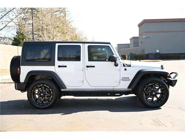 used 2015 Jeep Wrangler Unlimited car, priced at $16,688