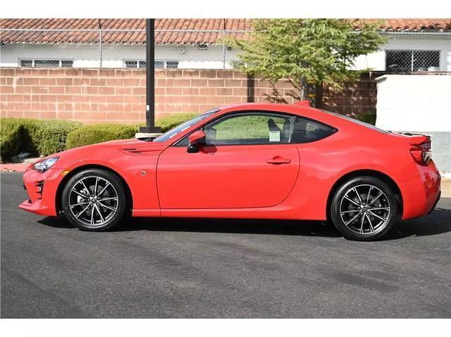 used 2018 Toyota 86 car, priced at $25,888