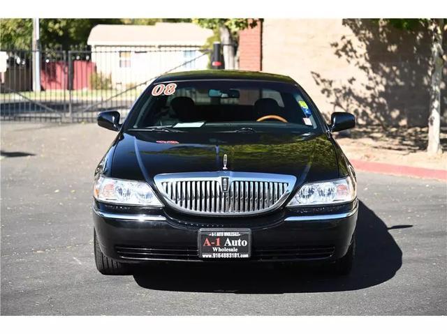 used 2008 Lincoln Town Car car, priced at $11,989