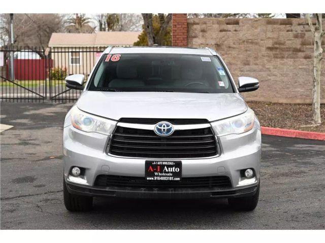 used 2016 Toyota Highlander Hybrid car, priced at $24,777