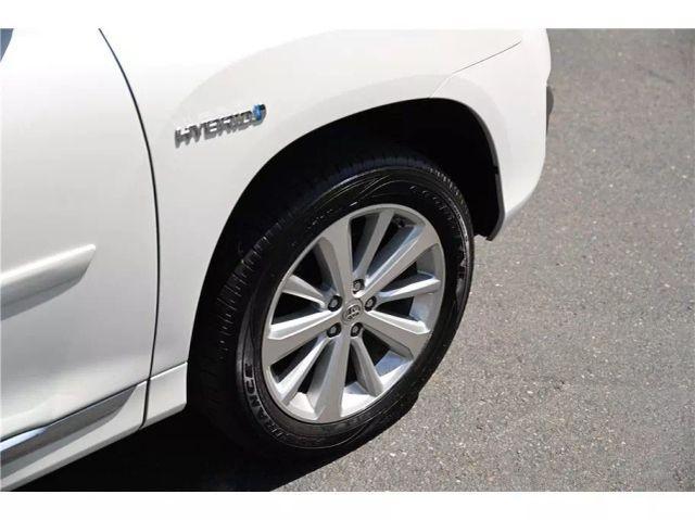 used 2012 Toyota Highlander Hybrid car, priced at $16,777