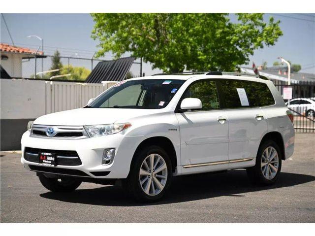 used 2012 Toyota Highlander Hybrid car, priced at $16,777