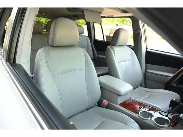 used 2012 Toyota Highlander Hybrid car, priced at $16,777