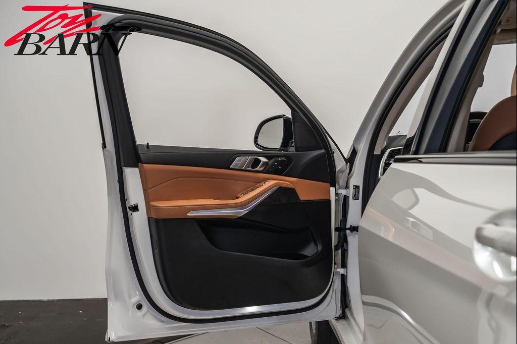 used 2022 BMW X7 car, priced at $56,990