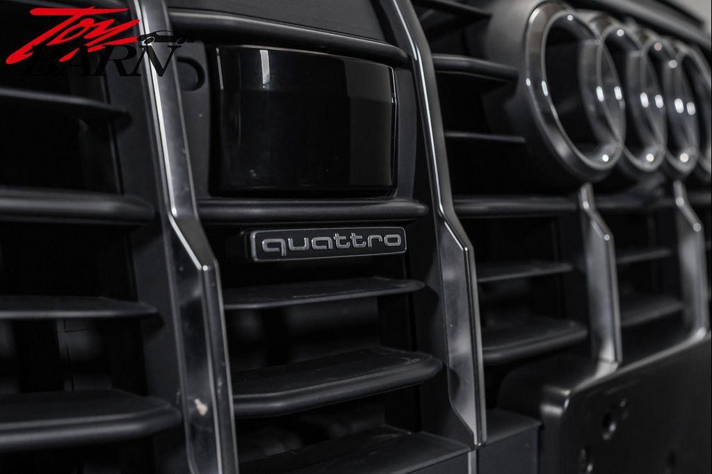 used 2022 Audi Q7 car, priced at $38,990